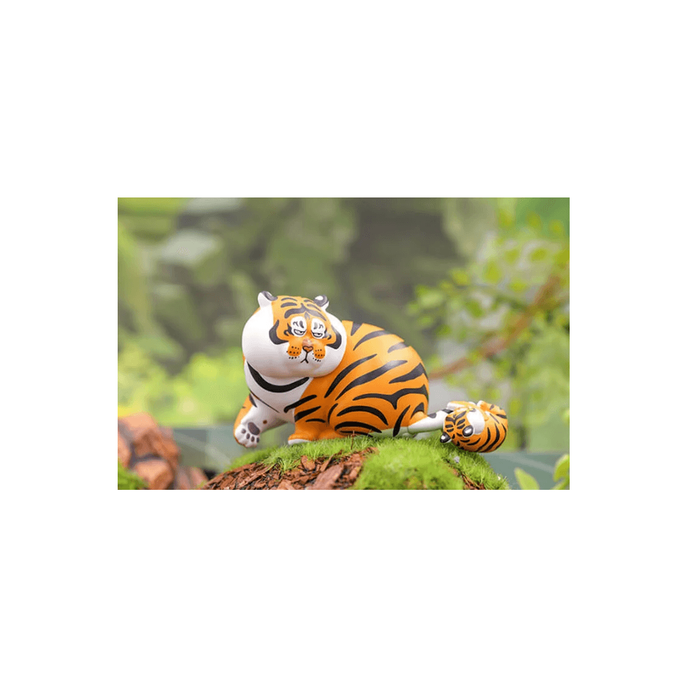 Panghu Fat Tiger and Baby Open Box